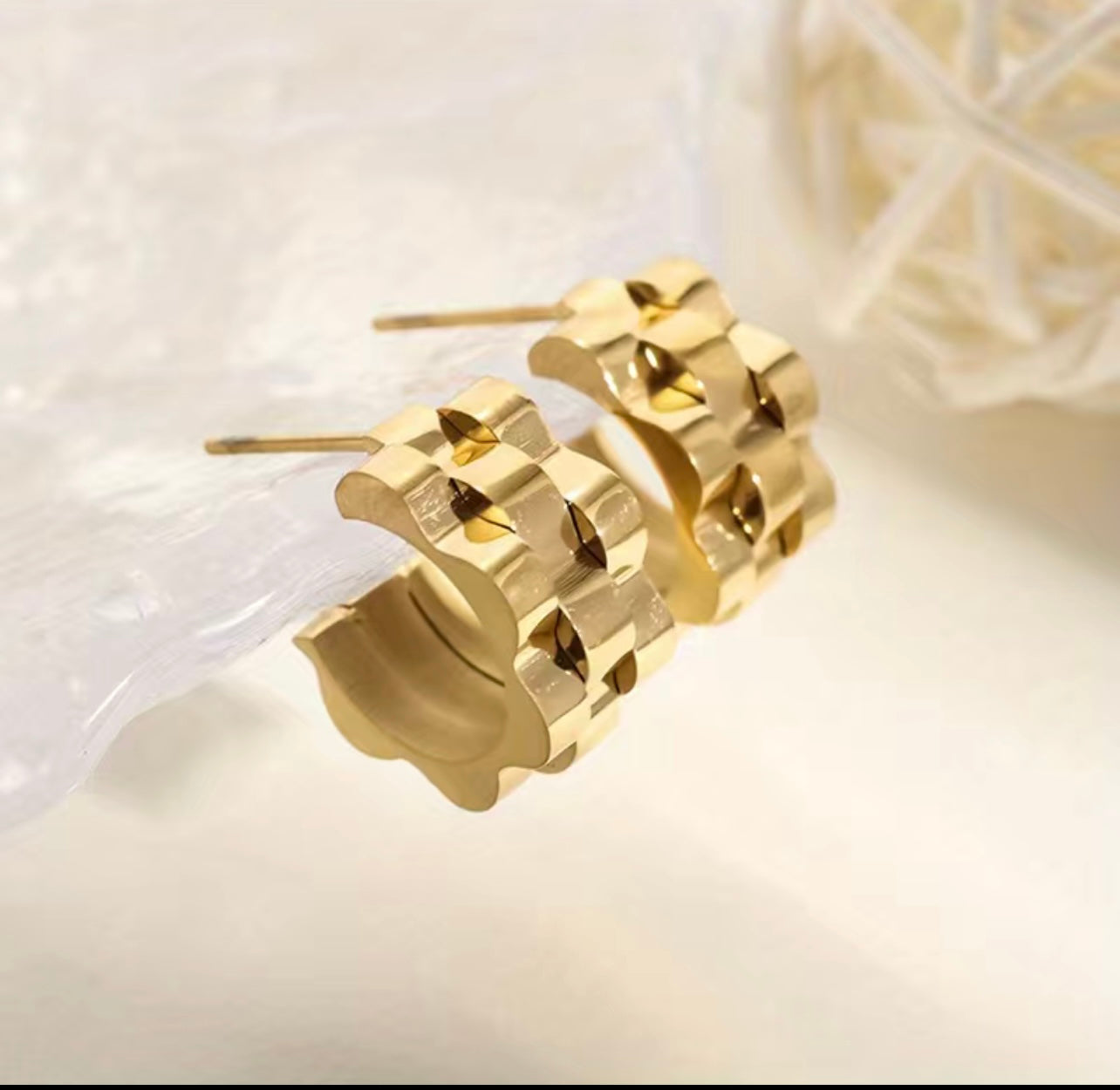 Naudy Semi Hoops Earrings