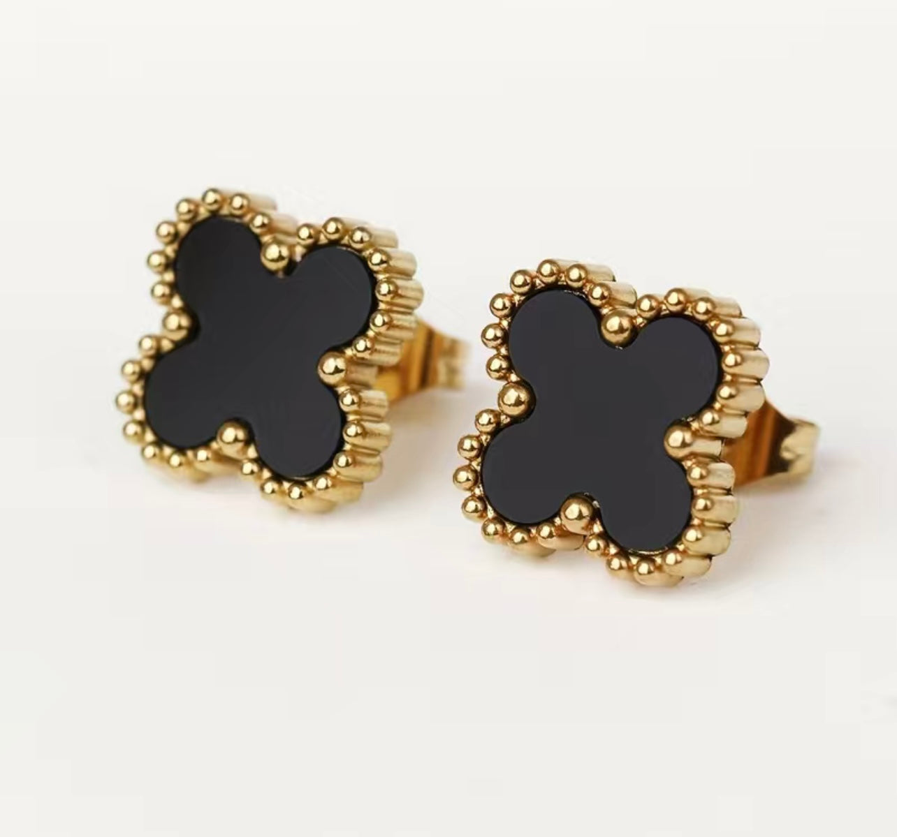 Giannah Clover Stud Earrings