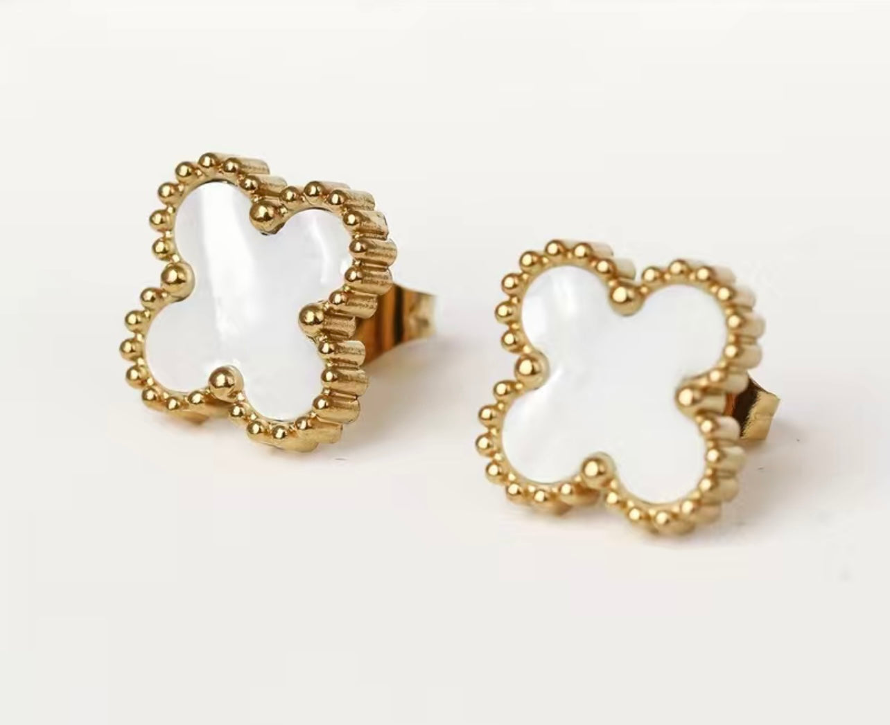 Giannah Clover Stud Earrings