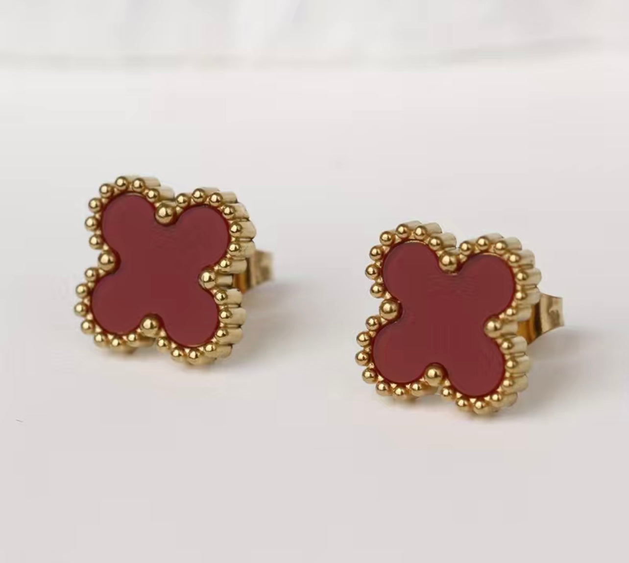 Giannah Clover Stud Earrings